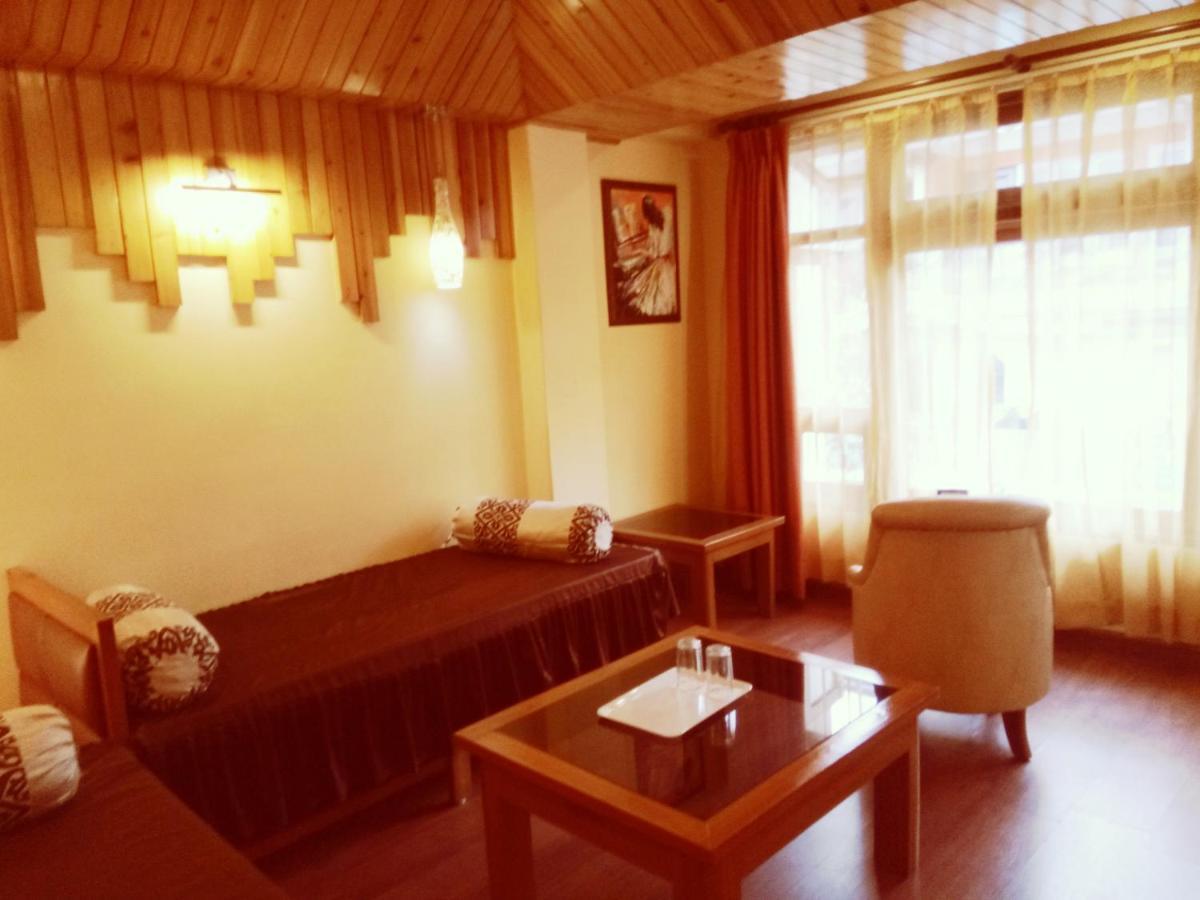מלון דרג'ילינג Omega Residency מראה חיצוני תמונה
