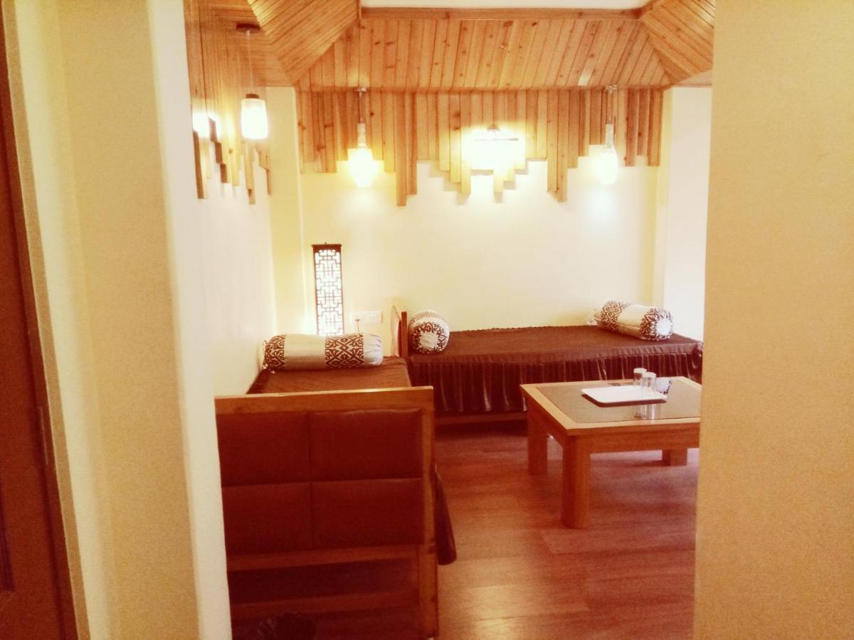 מלון דרג'ילינג Omega Residency מראה חיצוני תמונה